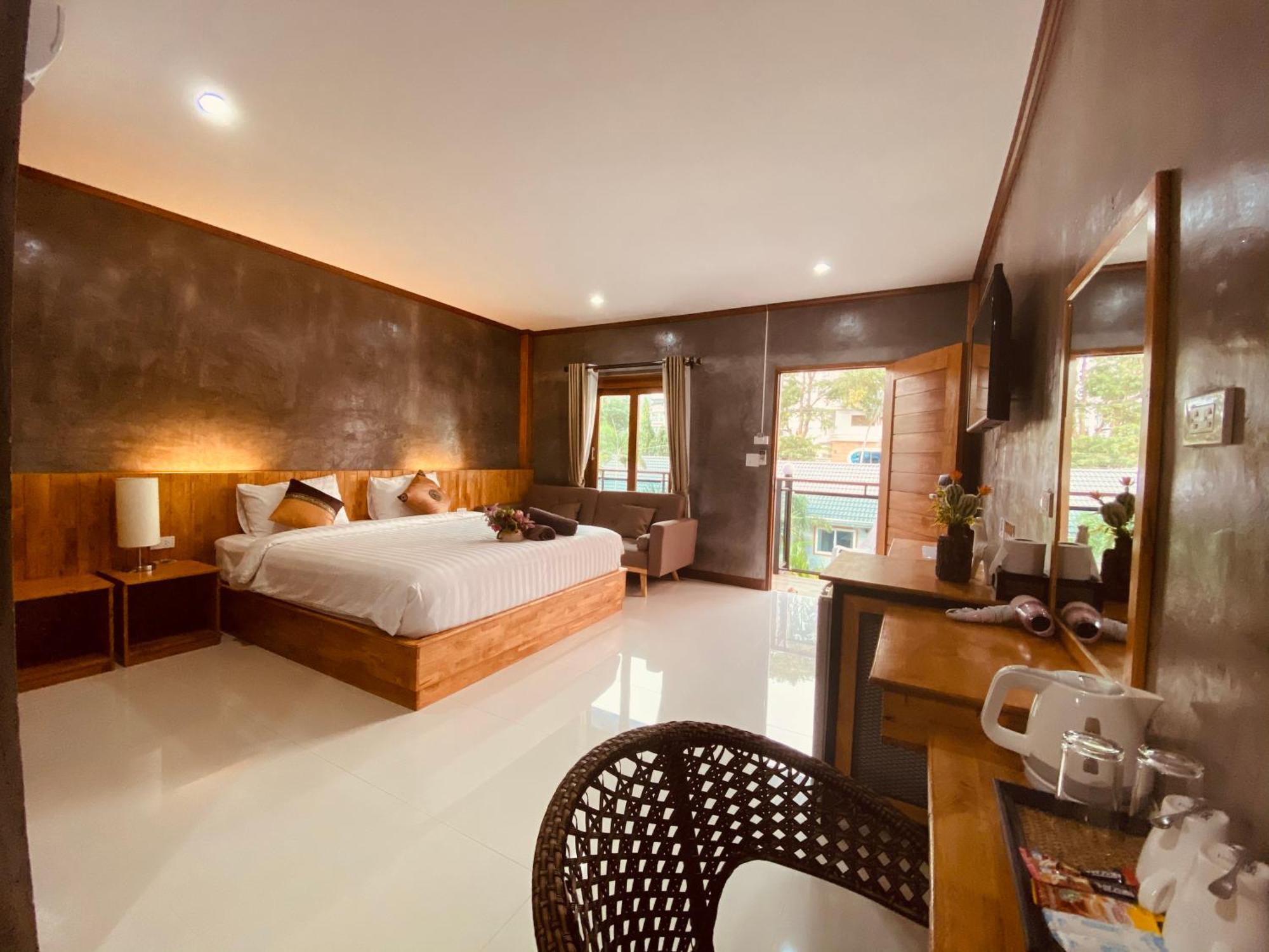 Paradise Land Resort Pattaya Bagian luar foto