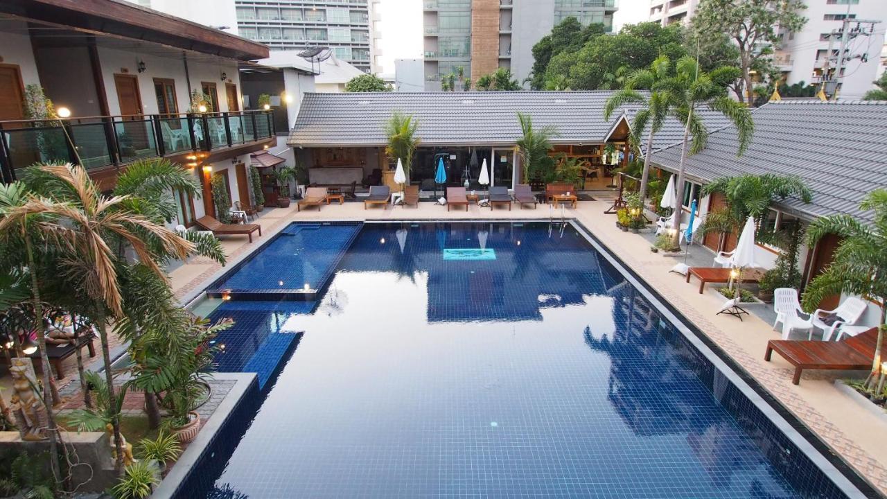 Paradise Land Resort Pattaya Bagian luar foto